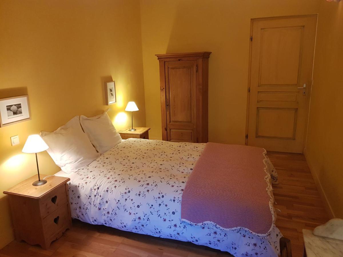 Bed and Breakfast Le Moulin De Jules Et Akasha Murat Exterior foto